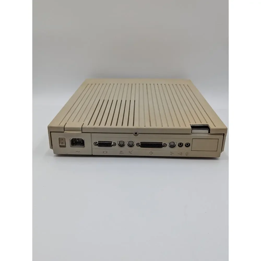 Vintage 1993 Apple Macintosh Performa 466 Computer Model M1254 Untested As-Is